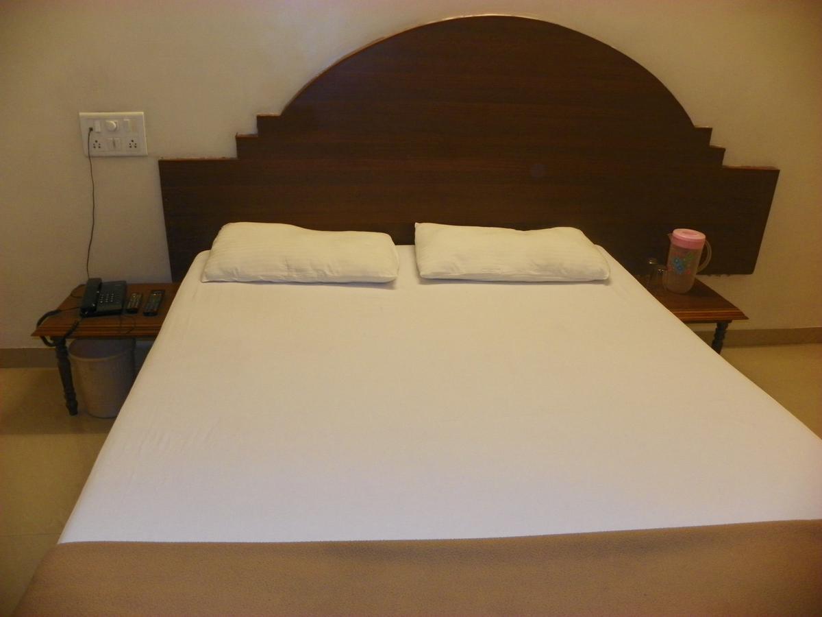 Hotel Rajdeep Pune Exterior foto